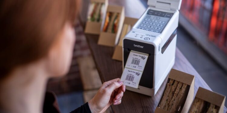 La trazabilidad alimentaria en hostelería, más fácil con las impresoras de etiquetas de Brother