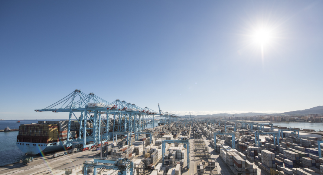 maersk-e-ibm-formarn-joint-venture-global-utilizando-tecnologa-blockchain-para-mejorar-el-comercio-mundial-y-digitalizar-las-cadenas-de-suministro_248547398