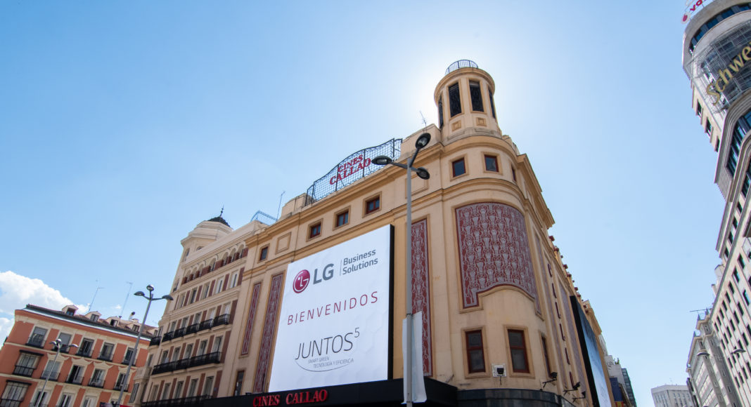 carteleria-digital-lg-callao-city-ligths-tpvnews-caso-de-exito Cartelería digital -LG - Callao City Ligths, TPVnews - Caso de éxito- Madrid España