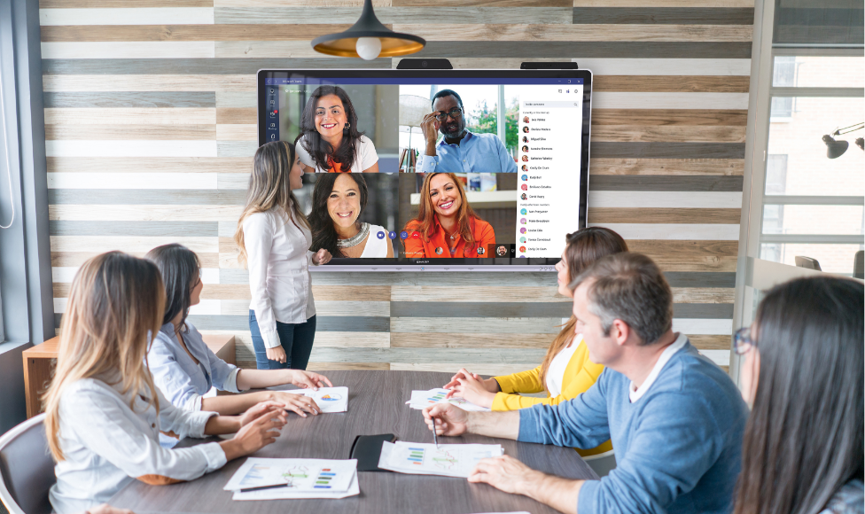 sharp-tpvnews-maverick Pantalla interactiva de Sharp - TPVnews - Maverick