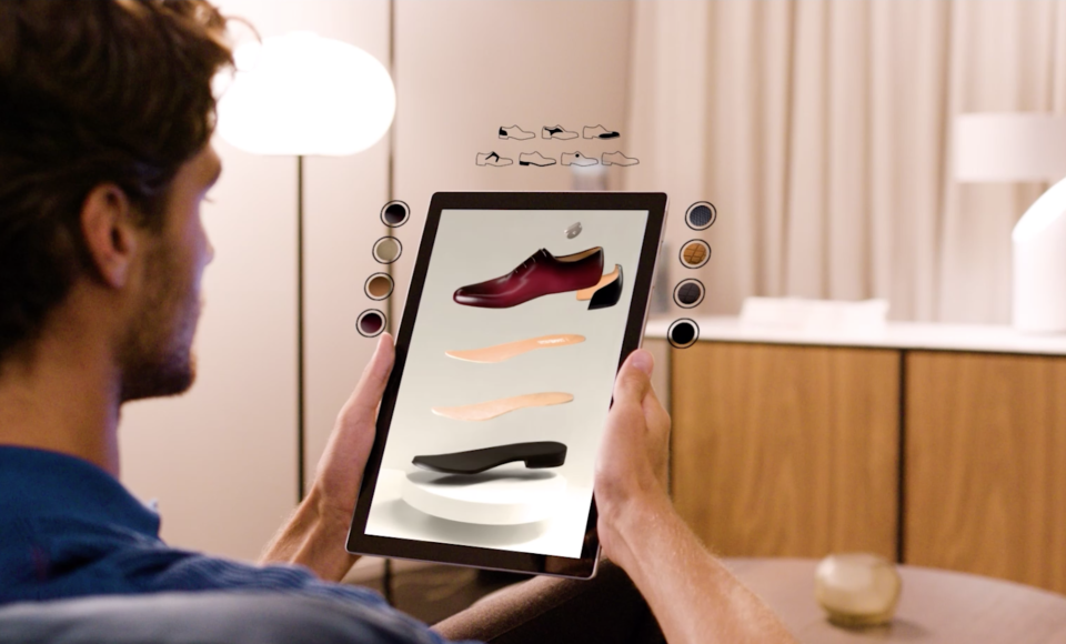 hololens2-microsoft-ferragamo-servicio - Tai Editorial -España Hololens 2 - Microsoft - Ferragamo -