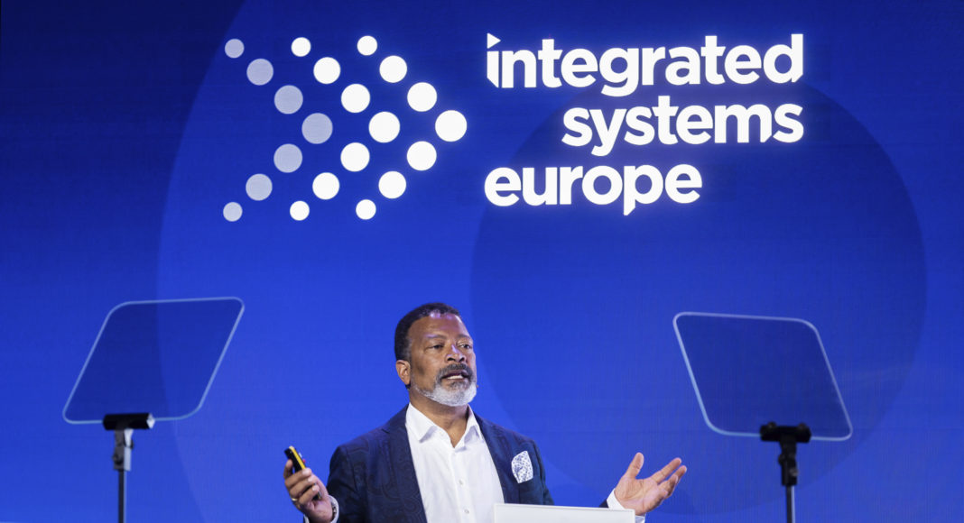 ise-2022-tpvnews-mike-blackman-mayo ISE 2022- TPVnews - Mike Blackman - mayo - Tai Editorial - España