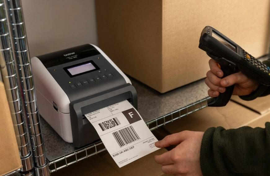 impresoras linerless - TPVnews - Brother .etiquetado profesional - Tai Editorial España