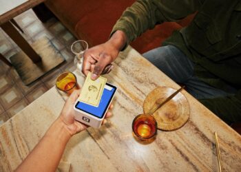 Tareas Administrativas - Hostelería- TPVnews - Square - American Express - Tai Editorial España