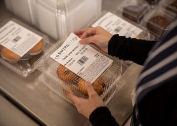 La tecnología linerless y las impresoras de etiquetas TJ para identificación automática, las aliadas para lograr una correcta trazabilidad en restauración