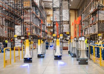 DHL - TPVnews- cobots - Makro- Tai Editorial España