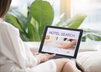 Hotel Radisson - Newsbook- reserva online- Tai Editorial España
